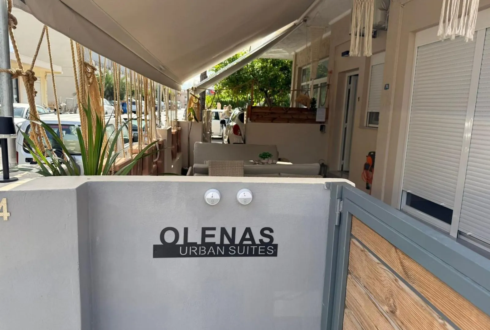 Olenas Modern Suite Nea Alikarnassos 公寓